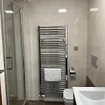 Synek شقة فندقية 4*