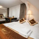 شقة فندقية Synek